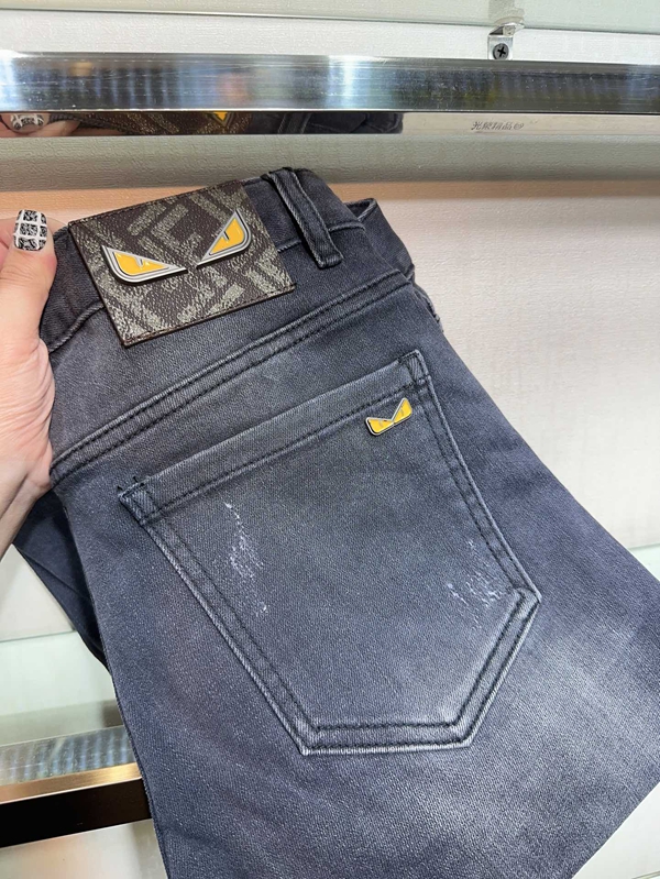 ブランドジーンズ全体デザイン